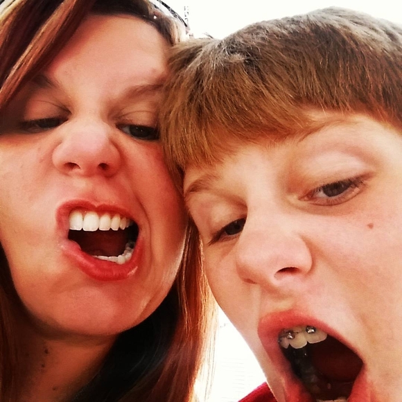 Meet your Posher, Brooke - Picture 1 of 1